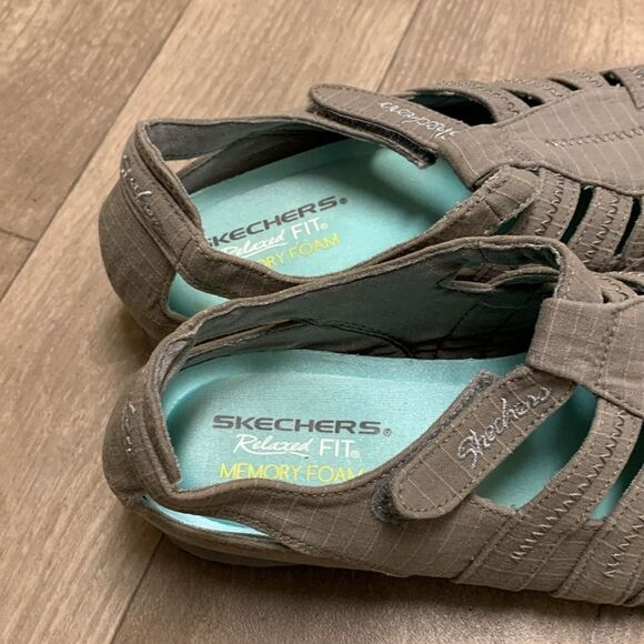 Womens Skechers Garibald Strap Relaxed Fit Memory Foam Shoes - Picture 4 of 7